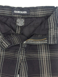 BOY SIZE 5 YEARS QUICKSILVER SHORTS VGUC - Faith and Love Thrift