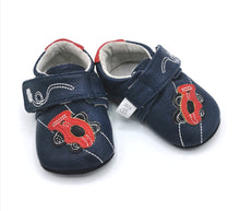 Load image into Gallery viewer, BOY 0-6 MONTHS JACK &amp; LILLY LEATHER SHOES EUC - Faith and Love Thrift