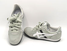 Load image into Gallery viewer, UNISEX SIZE 4 US 80&#39;s STYLE ONITSUKA TIGER SHOES - LIKE NEW CONDITION - Faith and Love Thrift