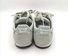 Load image into Gallery viewer, UNISEX SIZE 4 US 80&#39;s STYLE ONITSUKA TIGER SHOES - LIKE NEW CONDITION - Faith and Love Thrift