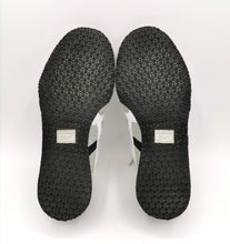 Load image into Gallery viewer, UNISEX SIZE 4 US 80&#39;s STYLE ONITSUKA TIGER SHOES - LIKE NEW CONDITION - Faith and Love Thrift