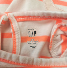 Load image into Gallery viewer, BABY GIRL 0-3 MONTHS GAP ROMPER EUC - Faith and Love Thrift