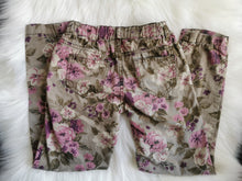 Load image into Gallery viewer, GIRL SIZE 6 YEARS JOE FRESH FLORAL PANTS VGUC - Faith and Love Thrift