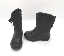 Load image into Gallery viewer, GIRL SIZE 8 TODDLER - Black Winter Boots VGUC B20