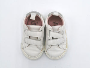 GIRL SIZE 5 TODDLER - BABY GAP, White Velcro Shoes VGUC - Faith and Love Thrift