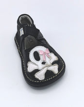 Load image into Gallery viewer, BABY GIRL SIZE 0-6 Months - JACK &amp; LILY, LEATHER SHOES EUC - Faith and Love Thrift