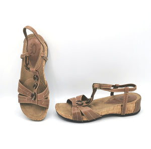 WOMENS SIZE 7 - DENVER HAYES, Tan Leather Sandals, Boho Style NWOT B22