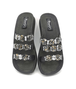 WOMENS SIZE 6 - Grandco Slide Sandals EUC - Faith and Love Thrift