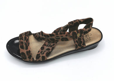 WOMENS SIZE 7M - Life Stride, Soft System Sandals NWOB - Faith and Love Thrift