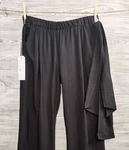 WOMENS SIZE SMALL - MELISSA NEPTON, Designer Fashion, CLYDE Black Wide Leg Trousers (Tall) NWT - Faith and Love Thrift