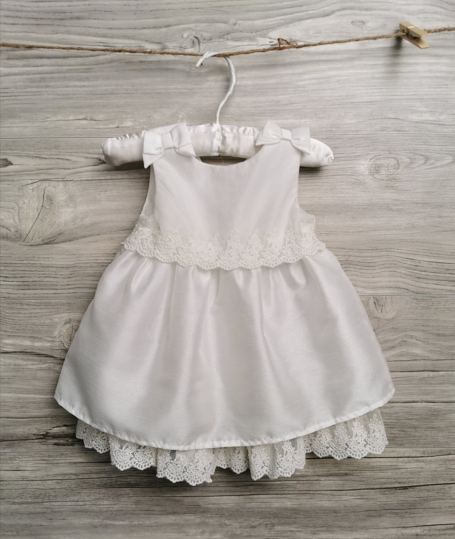 Amazon.com: Newdeve Baby-Girls Lace Beads Infant Toddler White Christening  Gowns Long (Preemie, White): Clothing, Shoes & Jewelry