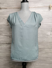Load image into Gallery viewer, WOMENS SIZE 2 - H&amp;M Silky Soft Dress Top, Cap Sleeves, V-Neck VGUC - Faith and Love Thrift