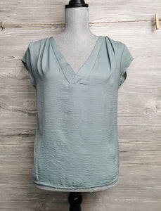 WOMENS SIZE 2 - H&M Silky Soft Dress Top, Cap Sleeves, V-Neck VGUC - Faith and Love Thrift