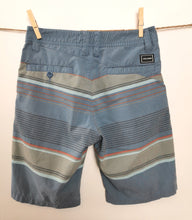 Load image into Gallery viewer, BOY SIZE 10 YEARS - Volcom Shorts EUC - Faith and Love Thrift