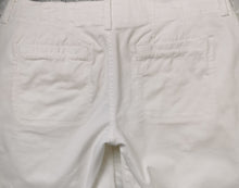 Load image into Gallery viewer, WOMENS SIZE 8 - OLD Navy, White Low-rise Bermuda Shorts EUC - Faith and Love Thrift