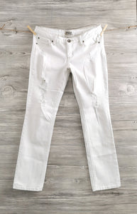 WOMENS SIZE 11 - Mudd Jeans, White, Distressed VGUC - Faith and Love Thrift