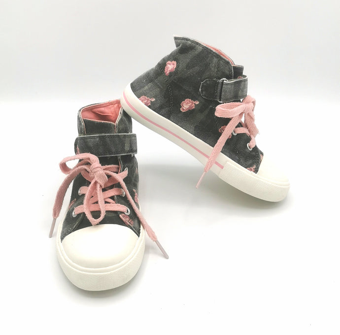 GIRL SIZE 1 YOUTH - GEORGE High-Tops, Floral / Camo VGUC - Faith and Love Thrift