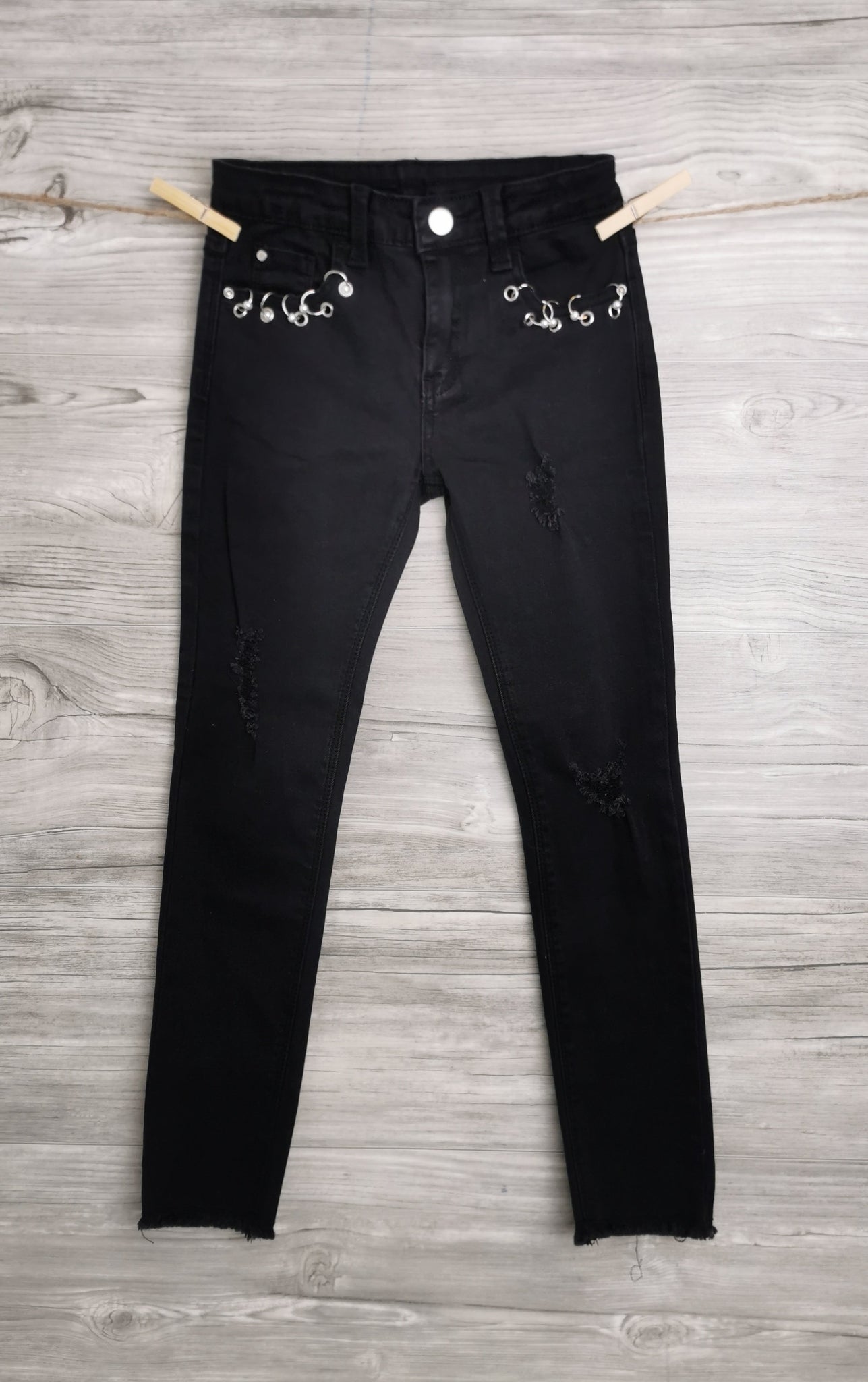 Ripped jeans size 8 hotsell