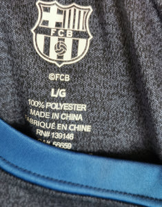 BOY SIZE LARGE - FC Barcelona
T-Shirt EUC - Faith and Love Thrift