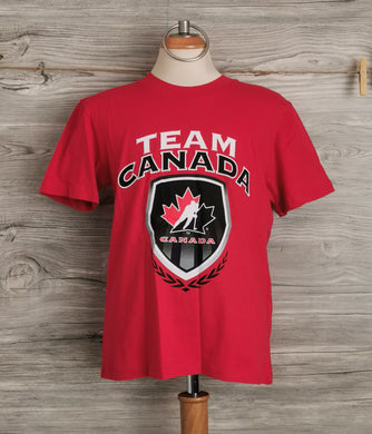BOY SIZE SMALL - TEAM CANADA T-Shirt EUC - Faith and Love Thrift