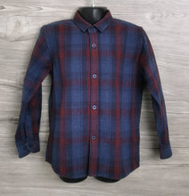 Load image into Gallery viewer, BOY SIZE 5/6 YEARS - STEEL &amp; JELLY Flannel Dress Shirt VGUC - Faith and Love Thrift