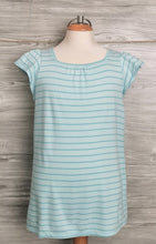 Load image into Gallery viewer, GIRL SIZE 130 (6/7 YEARS) - UNIQLO KIDS Soft T-Shirt EUC - Faith and Love Thrift
