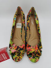Load image into Gallery viewer, WOMENS SIZE 11 - DEXFLEX COMFORT WEDGE SANDALS NWT - Faith and Love Thrift