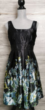 Load image into Gallery viewer, WOMENS SIZE 7/8 - Maurices Fit &amp; Flare Patterened Dress