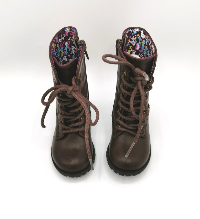 GIRL SIZE 5 TODDLER - Cherokee, Tall Brown Toddler Boots NWOT

Lace up and zipper opening.  Perfect for any occasion! 

