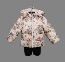 Load image into Gallery viewer, BABY GIRL SIZE 1.5 to 2 YEARS - H&amp;M Floral Hooded Puffer Jacket VGUC

Fleece lined, detachable velcro hood, zippered. Perfect for spring and fall weather. 

