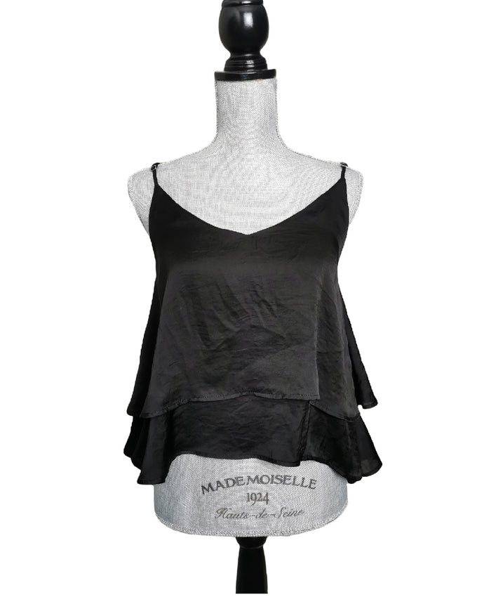WOMENS SIZE SMALL - Streetwear Society, Silky Black Tanktop EUC

Displayed on size medium mannequin.

Layered, deep neck line, low back. 

