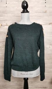 WOMENS SIZE LARGE - Lily White, Soft Blend Boatneck Sweater EUC

Beautiful green colour, soft & medium weight stretch fabric. Stylish buttons on the shoulders.

Displayed on size medium mannequin. 

