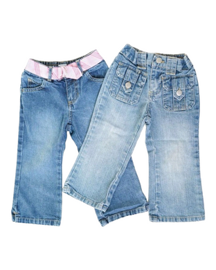 GIRL SIZE 2 YEARS - OLD NAVY, Flarred Jeans (2-Pack) EUC B16