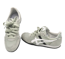 Load image into Gallery viewer, UNISEX SIZE 4 - ONITSUKA TIGER, Light Grey, 80&#39;s Style Running Shoes EUC B19