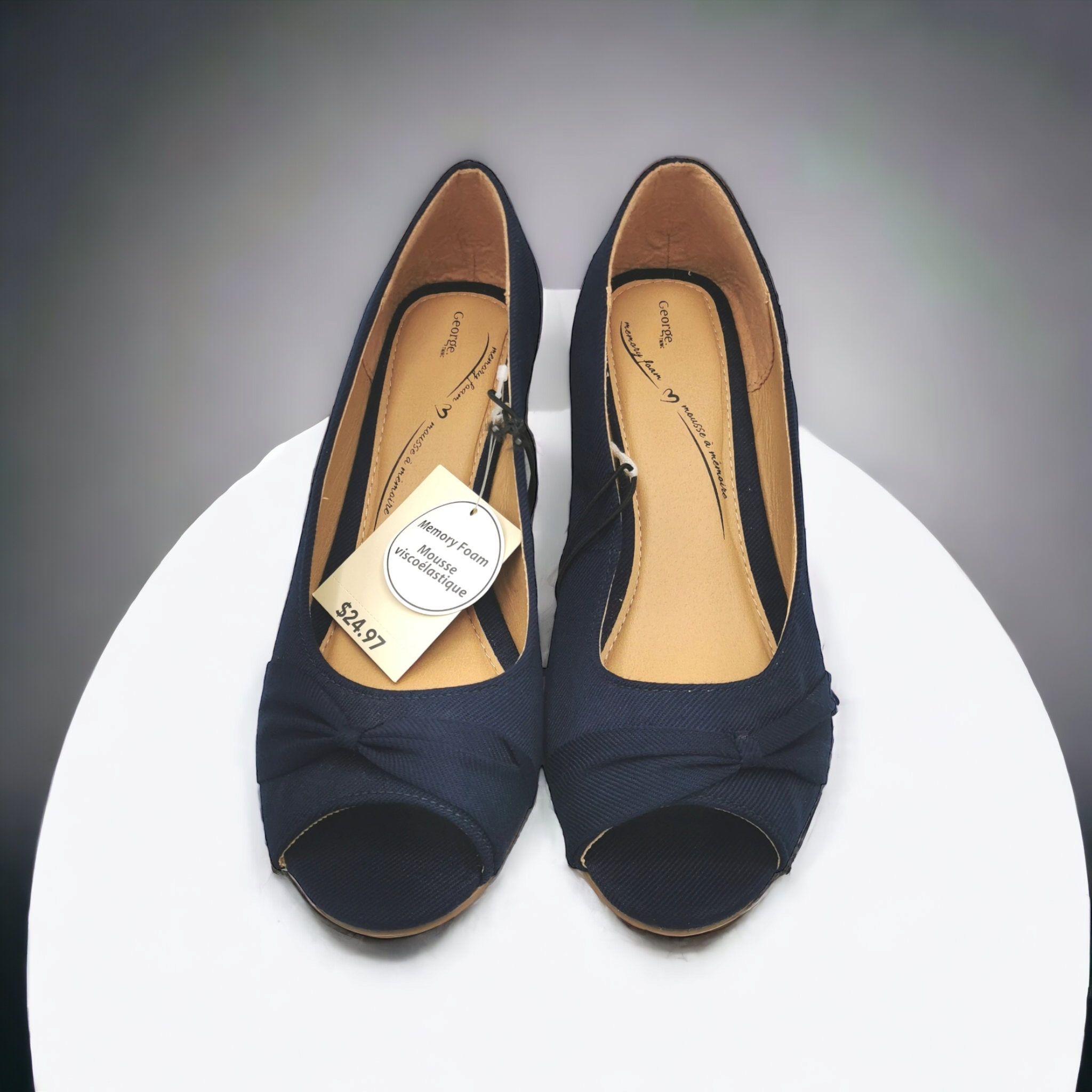 Wedge shoes with memory top foam