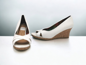 WOMENS SIZE 11 - DEXFLEX, Comfort Wedge Heel Sandals NWT B26