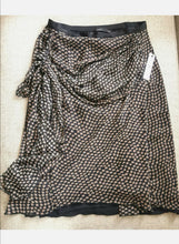 Load image into Gallery viewer, WOMEN&#39;S SIZE XL Melissa Nepton Skirt NWT - Faith and Love Thrift