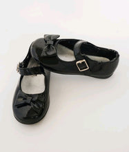 Load image into Gallery viewer, GIRL SIZE 8 TODDLER - Smartfit, Black Mary Jane Ballet Flats VGUC B59