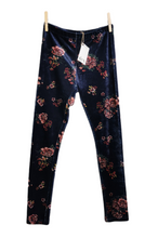 Load image into Gallery viewer, GIRL SIZE SMALL (7-8 YEARS) DEX FLORAL LEGGINGS NWT - Faith and Love Thrift