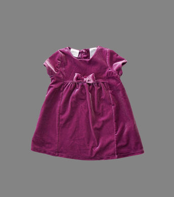 Beautiful Baby Girl Dress that's perfect for any occasion.  Excellent preloved condition. 