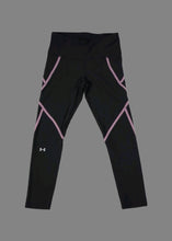 Load image into Gallery viewer, WOMEN SIZE SIZE SMALL - UNDER ARMOUR, Athletic Pants EUC

Perfect for Yoga or sports. 

HeatGear, Compression, Black &amp; Pink/Purple Colours 

